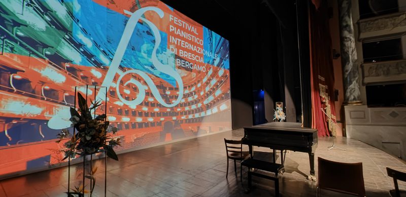 Tecnico Proiezioni Festival Pianistico Internazionale di Brescia e Bergamo
